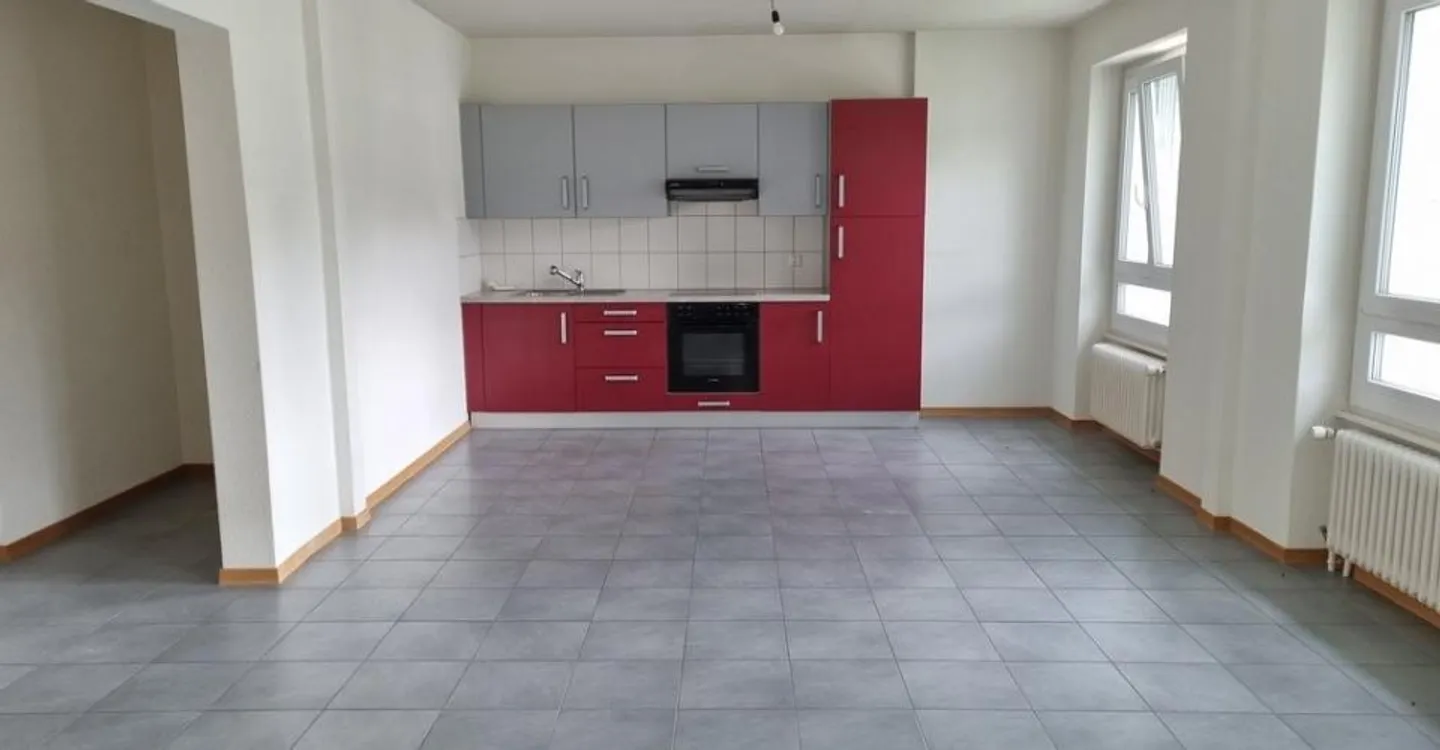 Pretty 2-room apartment with balcony - Photo 1 of 4