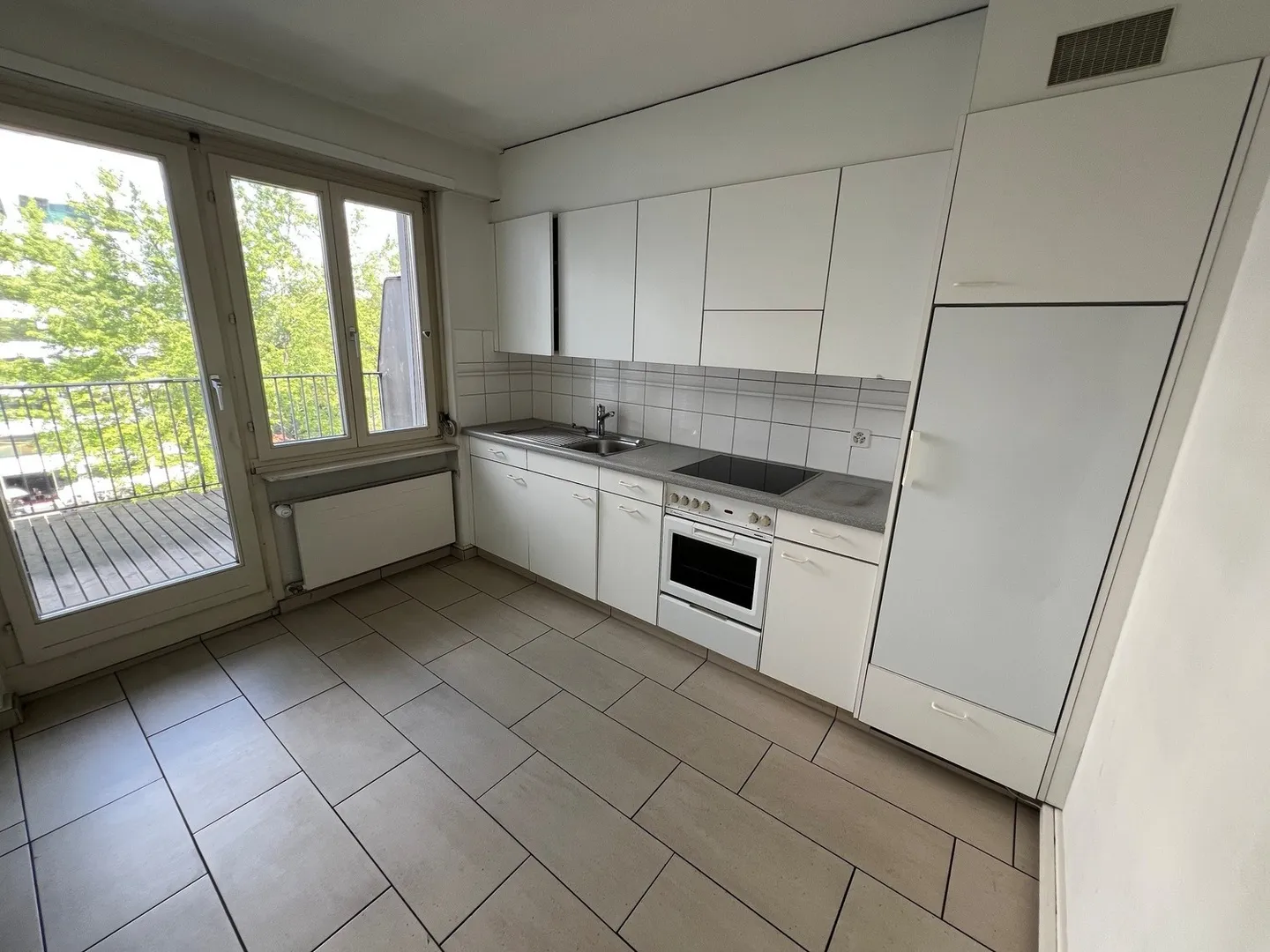 Espace commercial spacieux de 7 à un emplacement central à Zurich - Photo 12 sur 19