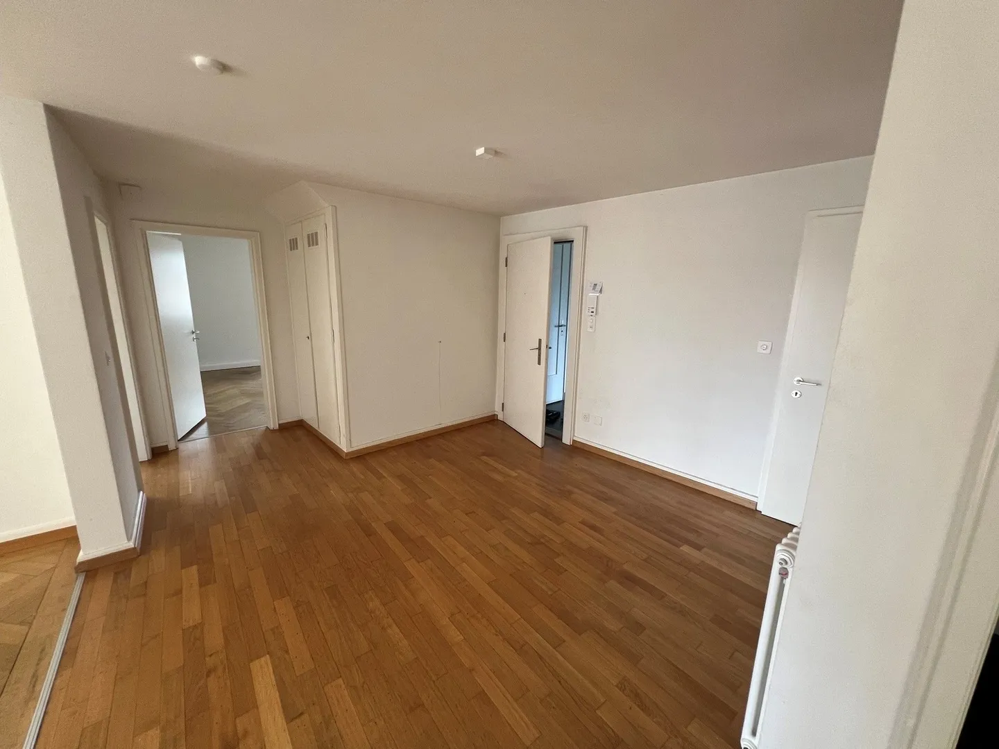 Espace commercial spacieux de 7 à un emplacement central à Zurich - Photo 10 sur 19