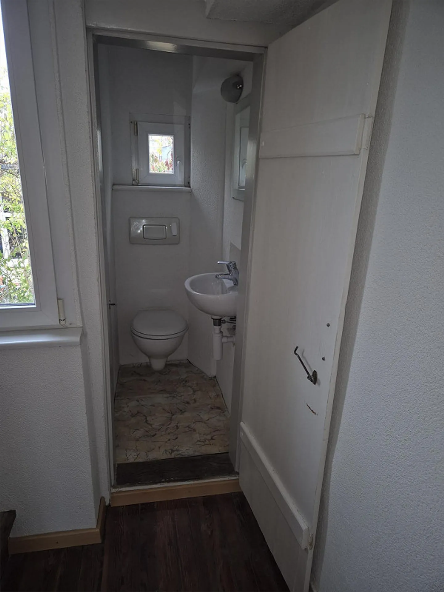 Vivere e lavorare in una struttura di edificio antico flessibile in posizione centrale - Foto 8 di 9