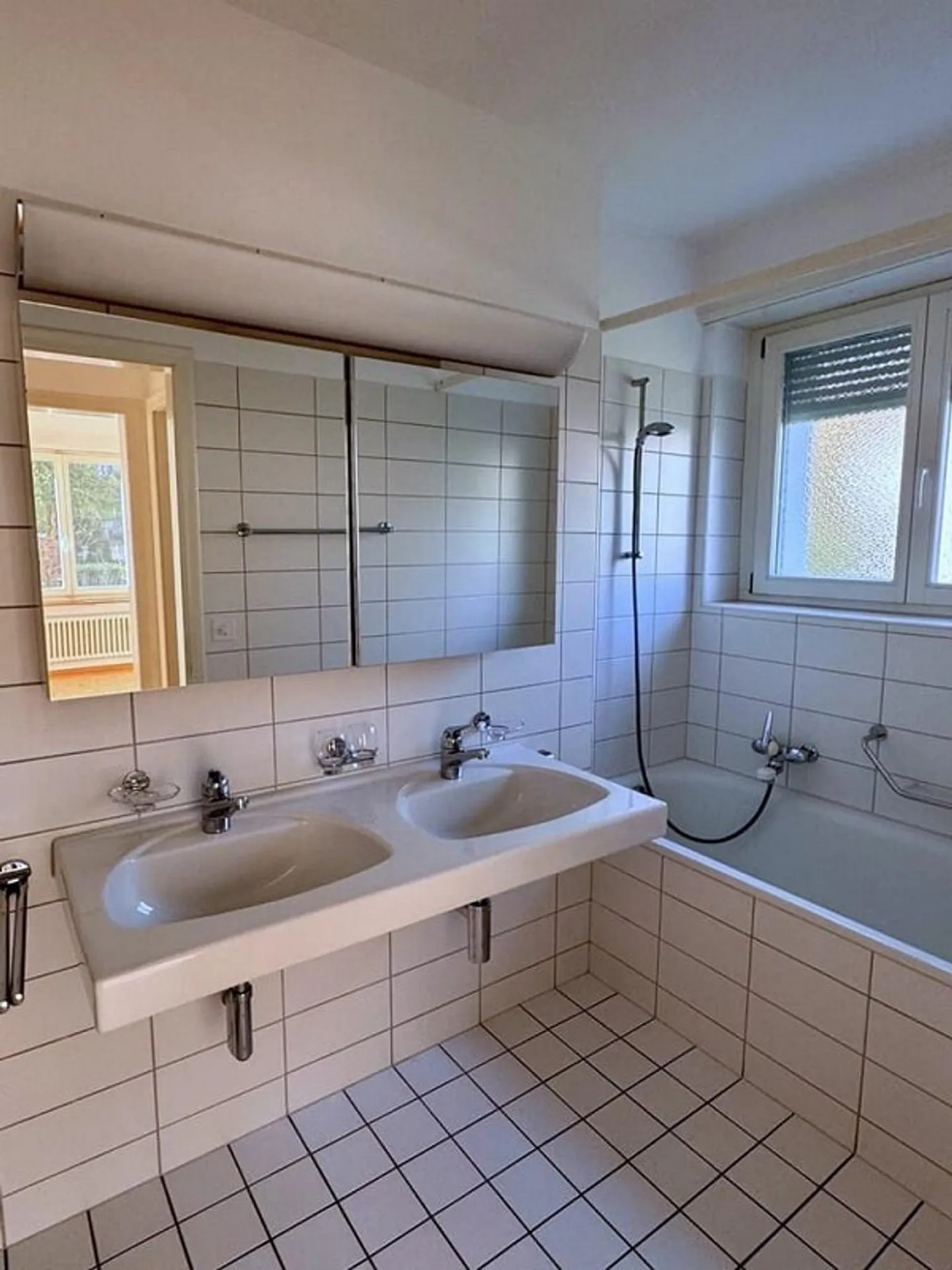 Finally Home: Modern, Bright and in Binningen - Photo 10 of 11