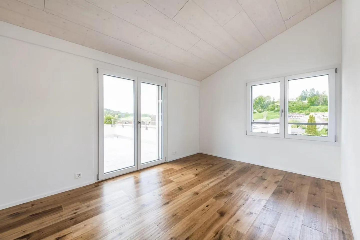 Stylische Attikawohnung mit Terrasse - Foto 4 von 10