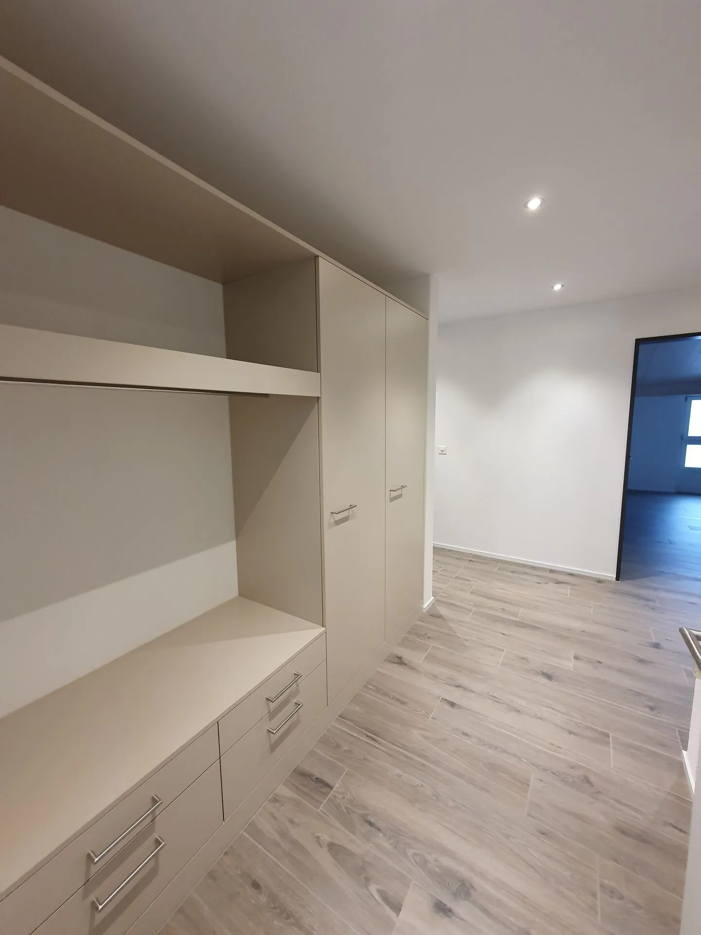 Vente : Appartement en copropriété de 4,5 pièces au dernier étage - Photo 3 sur 13