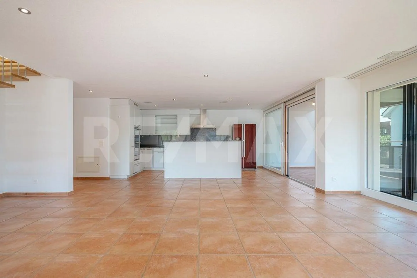 Spacious Living on Two Floors - 180.8 m² Maisonette - Photo 4 of 13