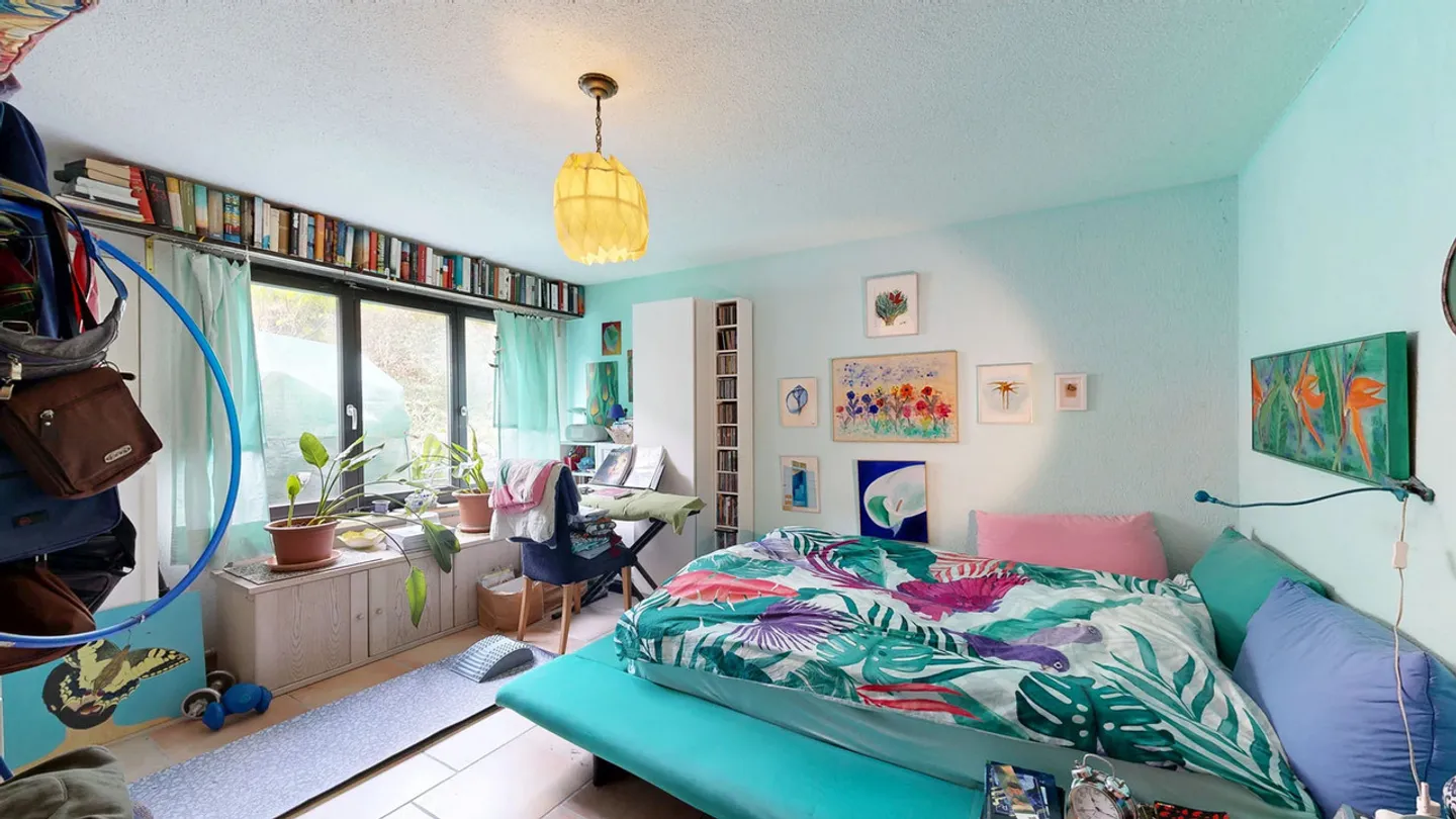 Maison multifamiliale avec trois appartements et trois places de parking extérieures - Photo 9 sur 29