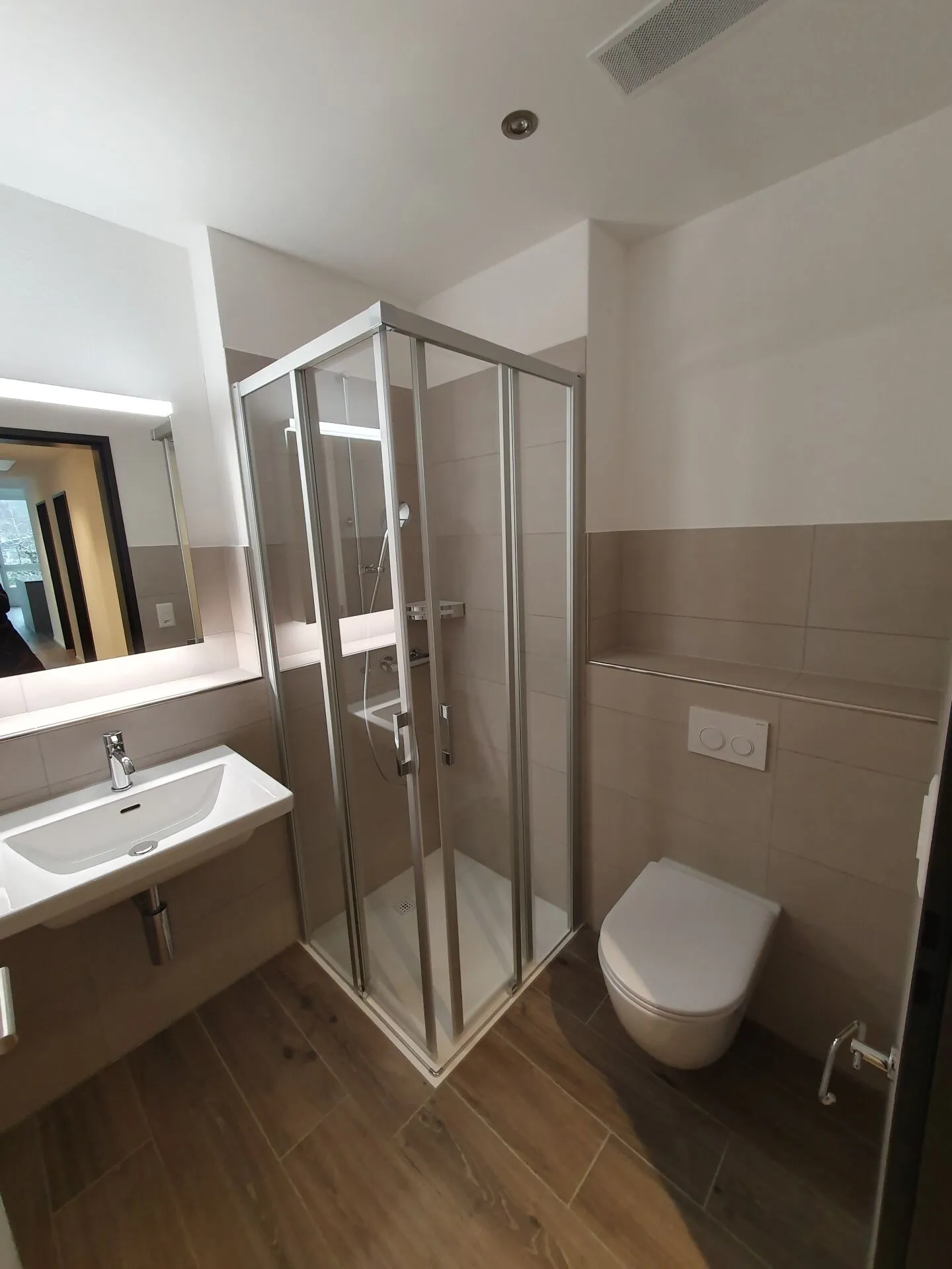 Vente : Appartement en copropriété de 4,5 pièces au dernier étage - Photo 5 sur 13