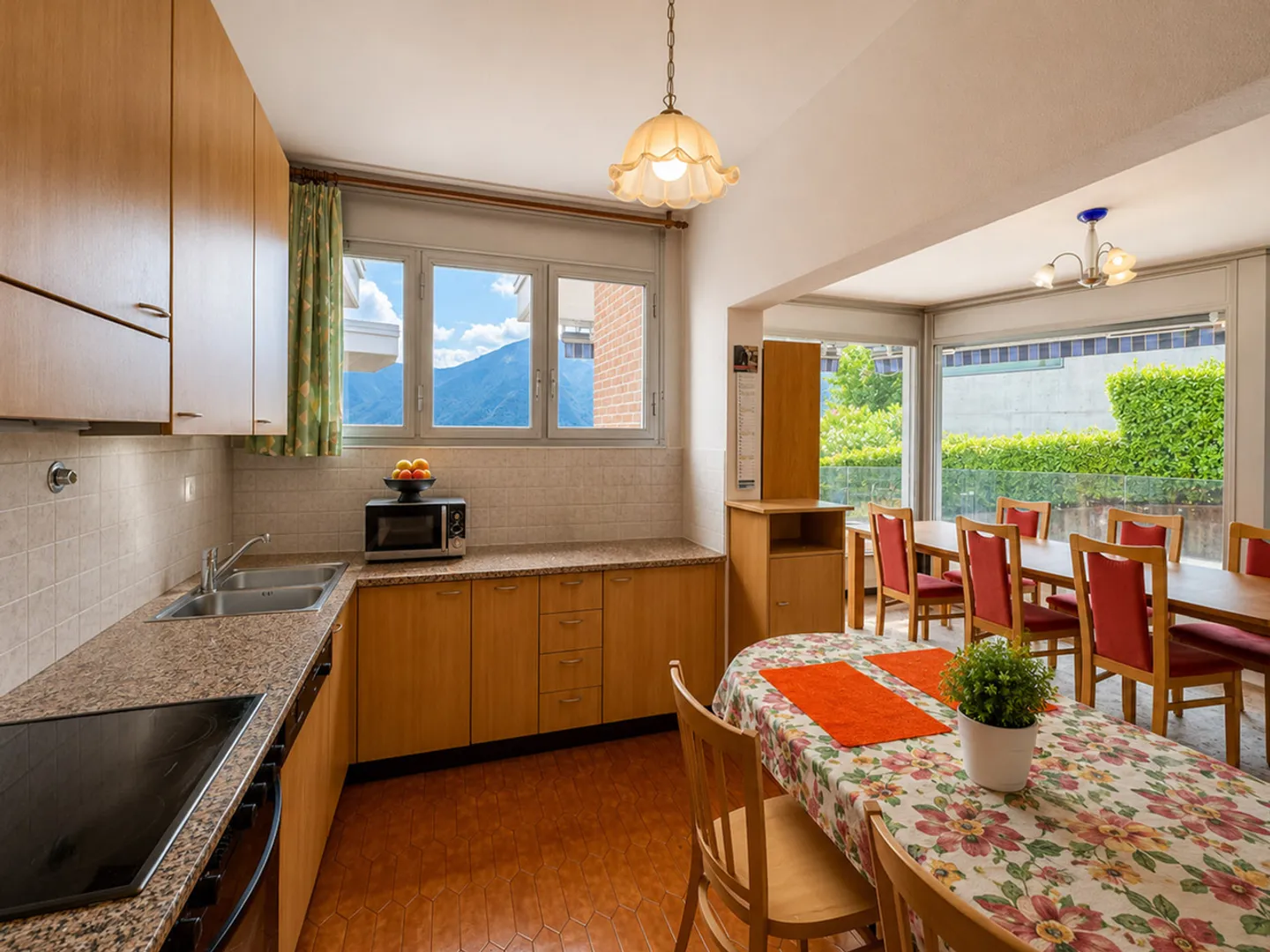 Apartment with stunning lake view in Lugano - Photo 4 of 8