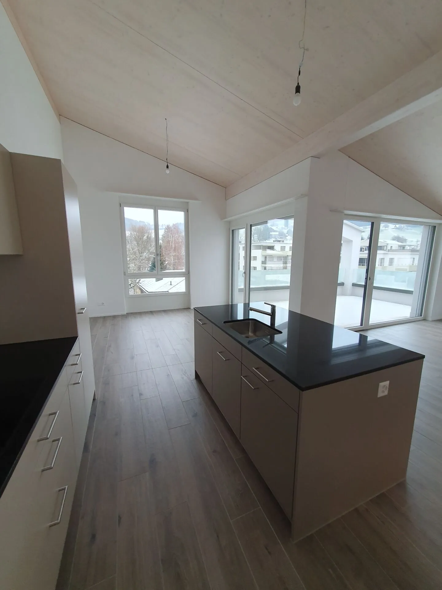 Vente : Appartement en copropriété de 4,5 pièces au dernier étage - Photo 8 sur 13