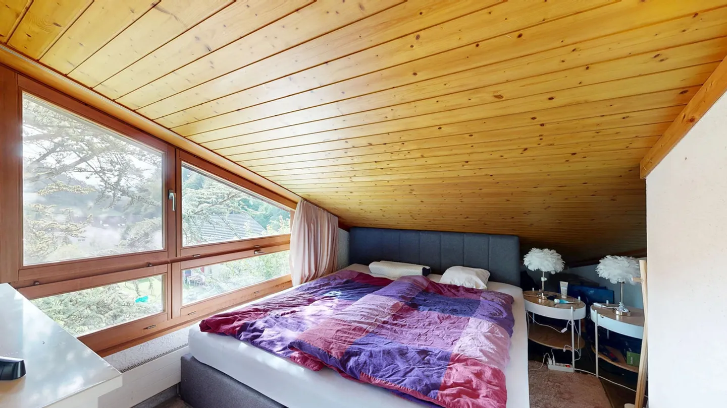 Maison multifamiliale avec trois appartements et trois places de parking extérieures - Photo 27 sur 29