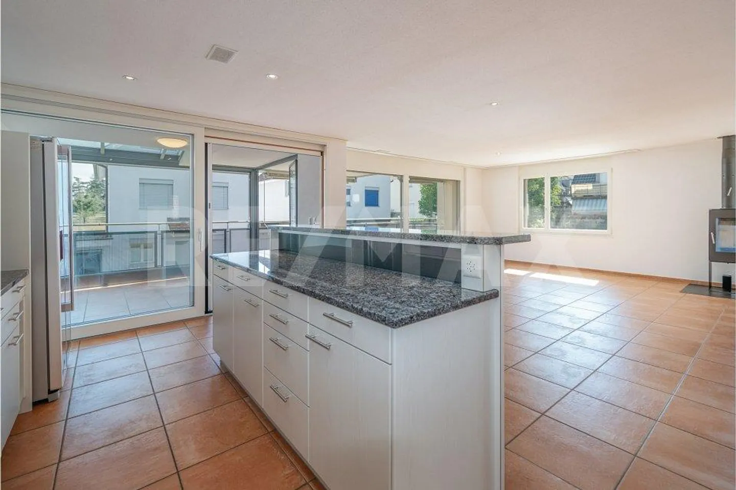 Spacious Living on Two Floors - 180.8 m² Maisonette - Photo 11 of 13