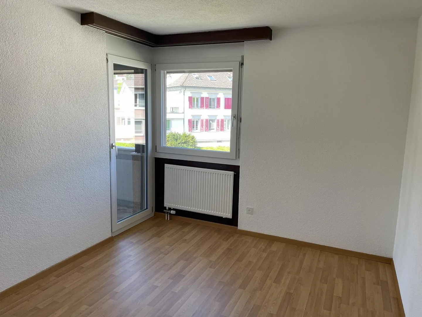 Spacious bright 4.5-room apartment - Photo 4 of 6