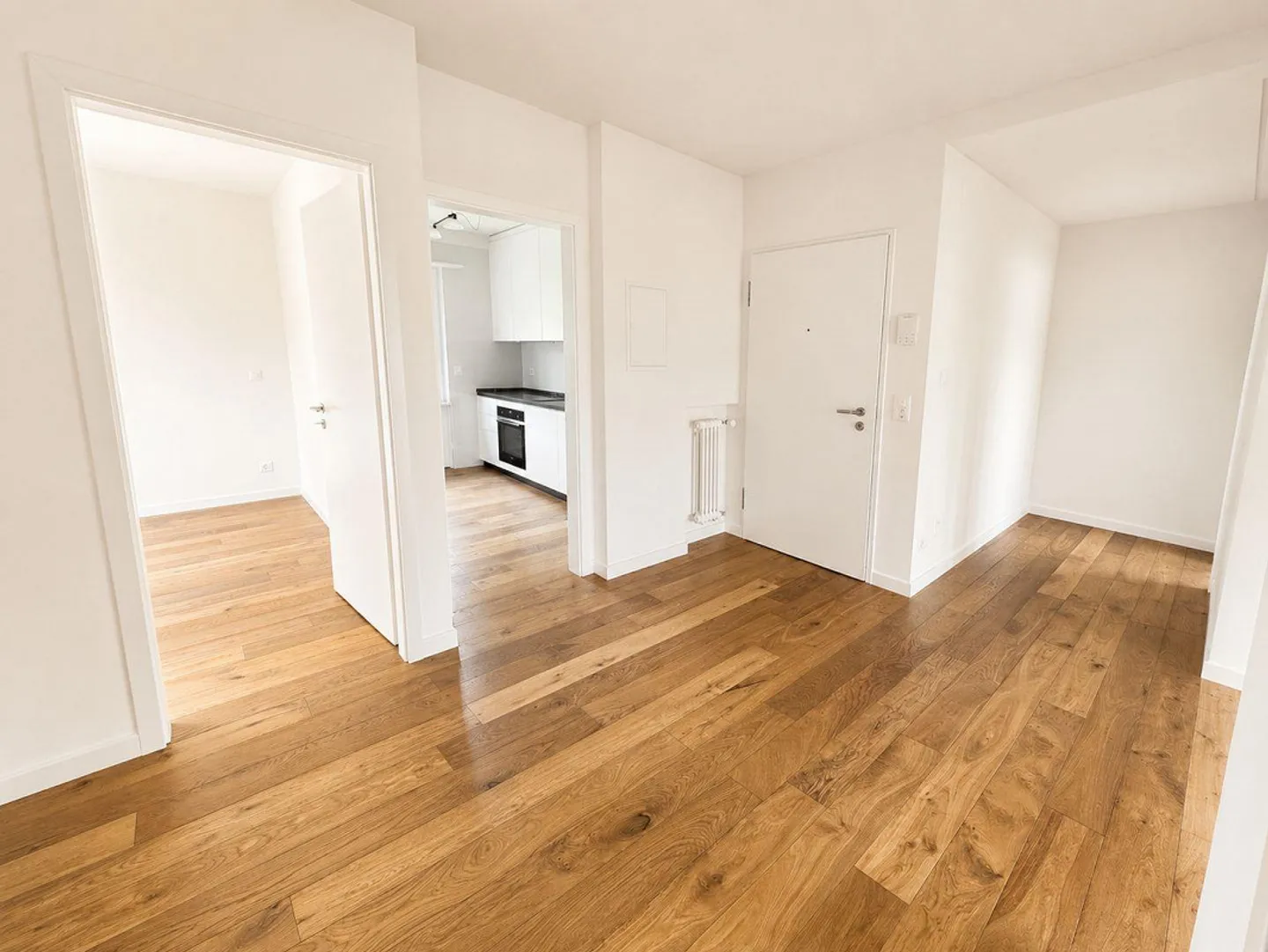 Elegante appartamento di 4,5 stanze in una bella zona residenziale a Stabio - Foto 3 di 10