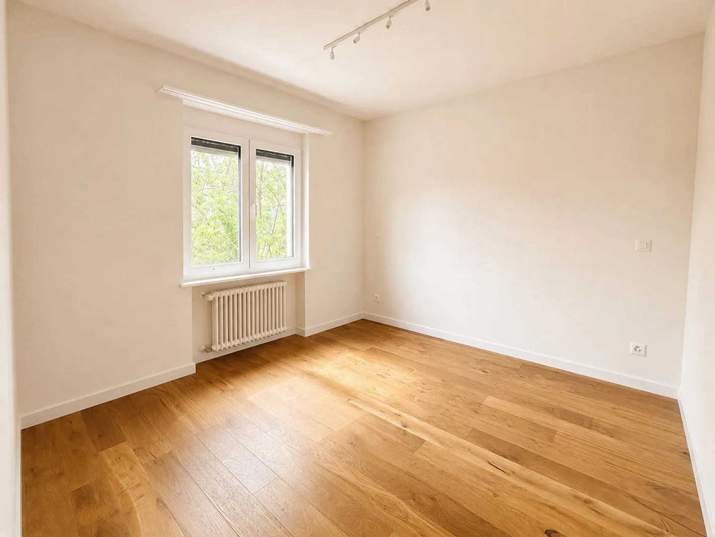 Elegante appartamento di 4,5 stanze in una bella zona residenziale a Stabio - Foto 5 di 10