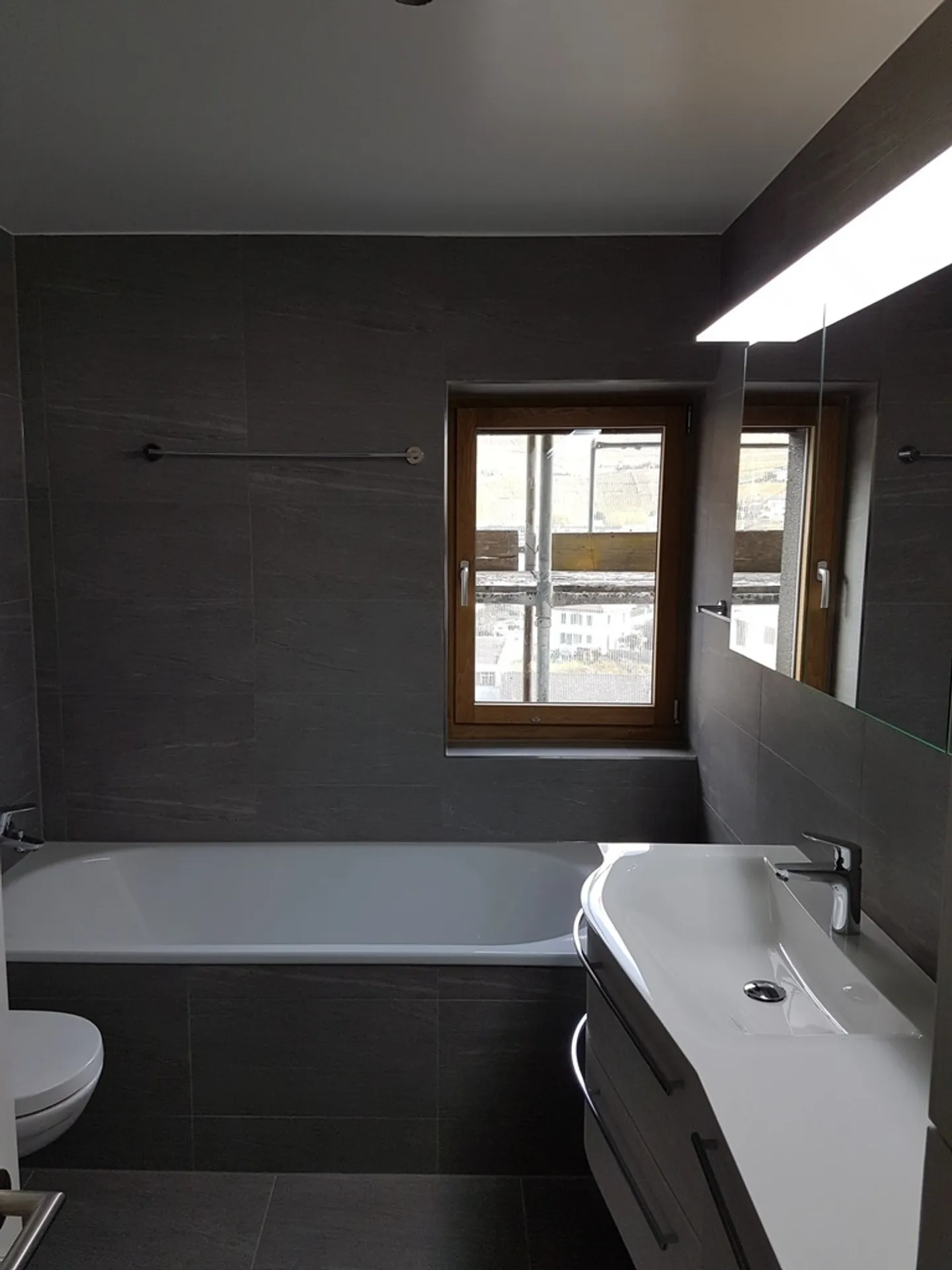 Appartement 4 pièces élégant - Photo 4 sur 8