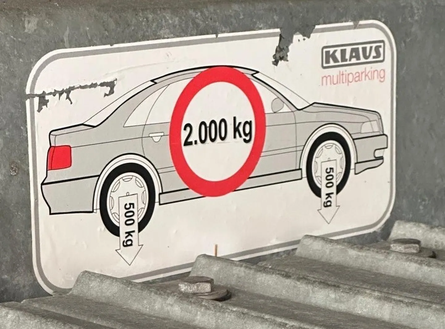 Cerchi un parcheggio vicino alla stazione ferroviaria CFF? - Foto 5 di 6