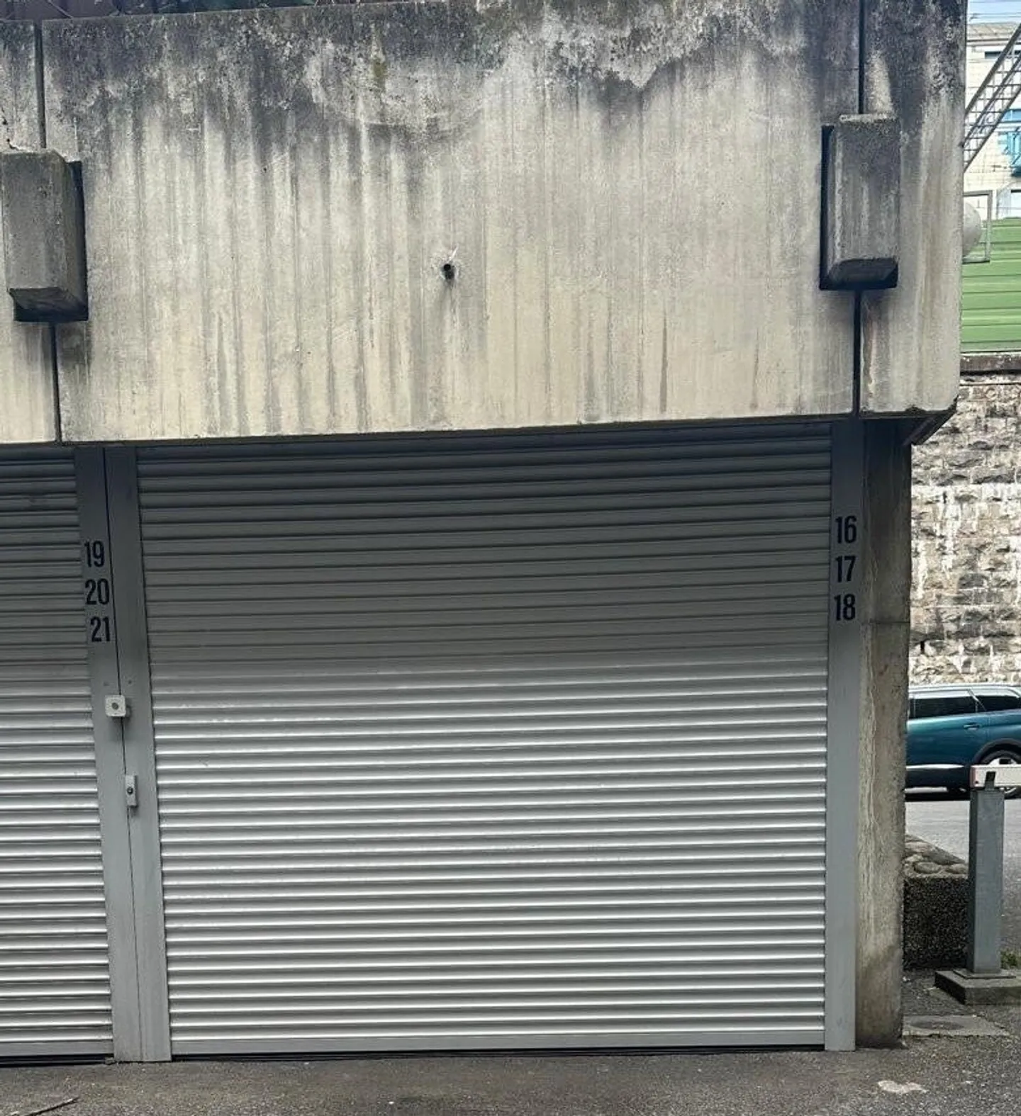 Cerchi un parcheggio vicino alla stazione ferroviaria CFF? - Foto 3 di 6