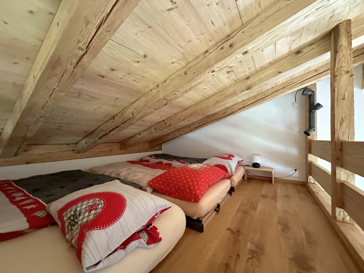 Mountain Chalet - Photo 8 of 19