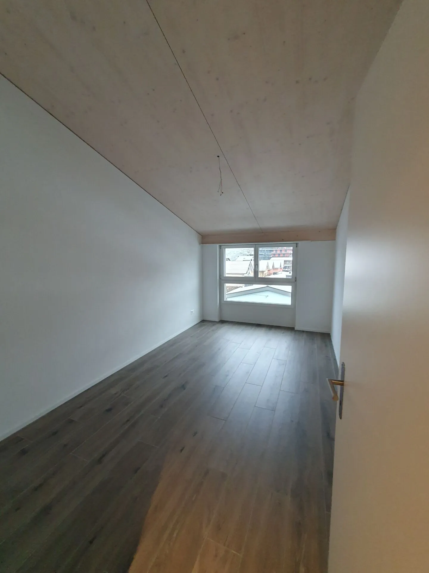 Vente : Appartement en copropriété de 4,5 pièces au dernier étage - Photo 7 sur 13