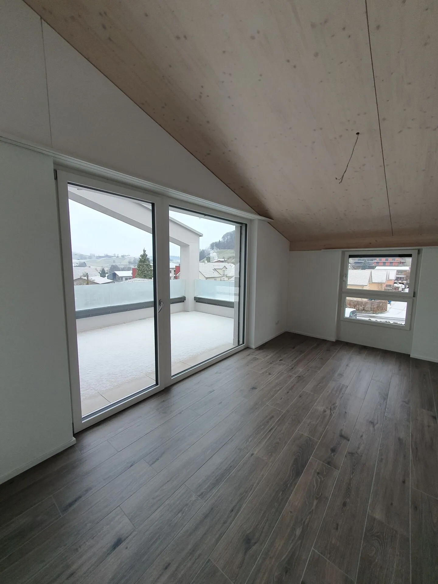 Vente : Appartement en copropriété de 4,5 pièces au dernier étage - Photo 8 sur 13