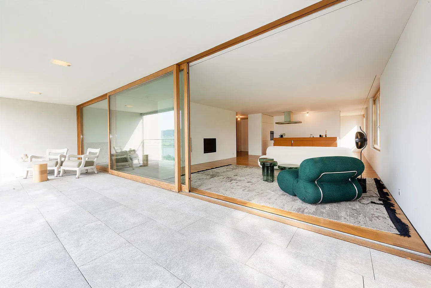 Appartamento 5.5 locali con vista favolosa sul lago/montagna - Foto 4 di 7