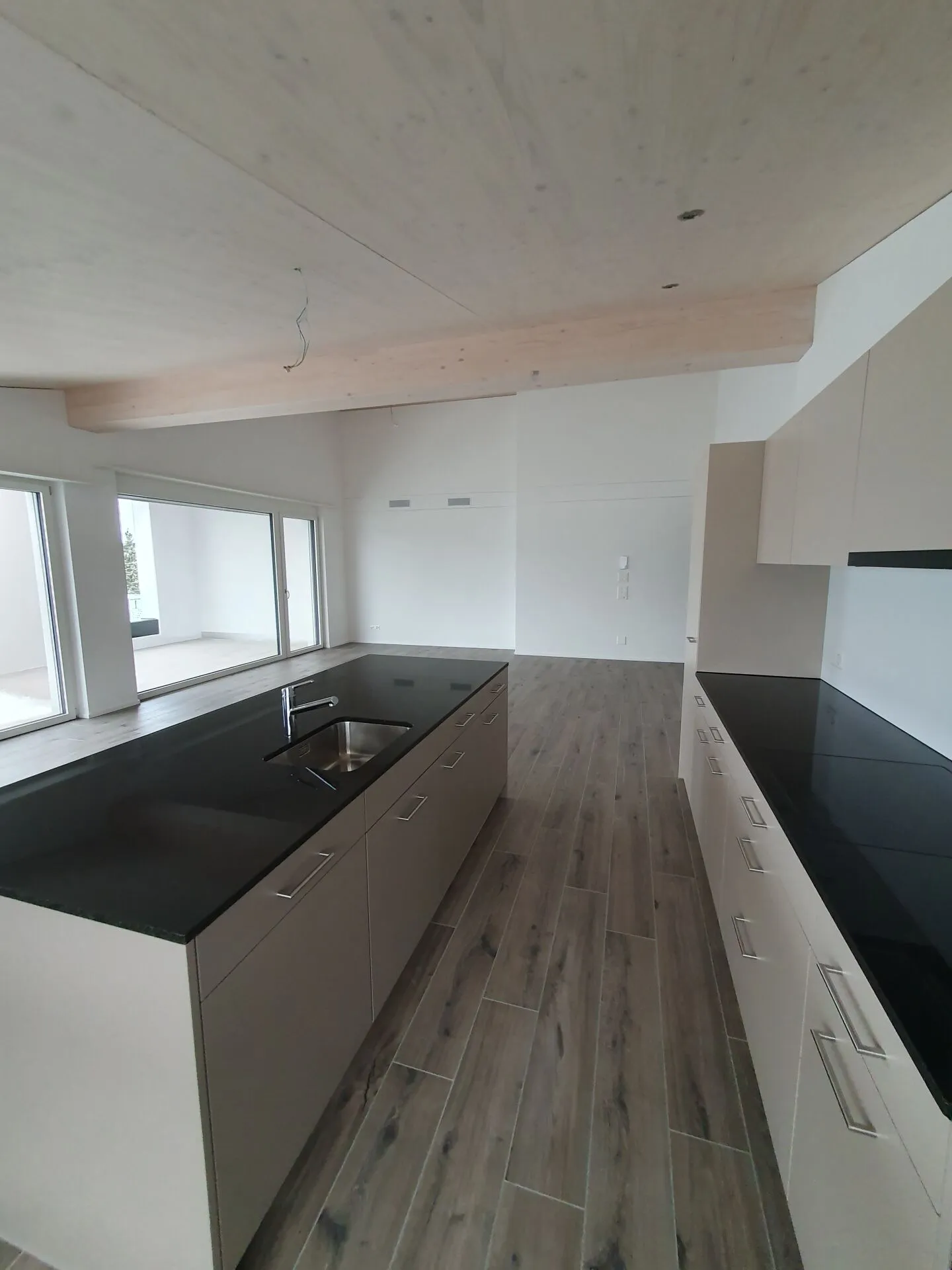 Vente : Appartement en copropriété de 4,5 pièces au dernier étage - Photo 5 sur 13