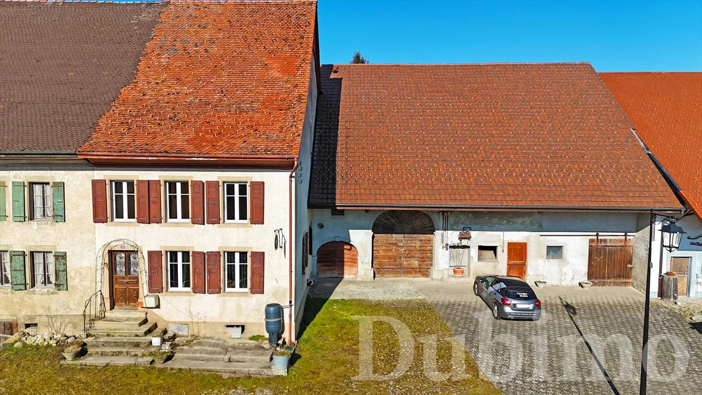 Barn for Conversion into Apartments - Photo 1 of 9