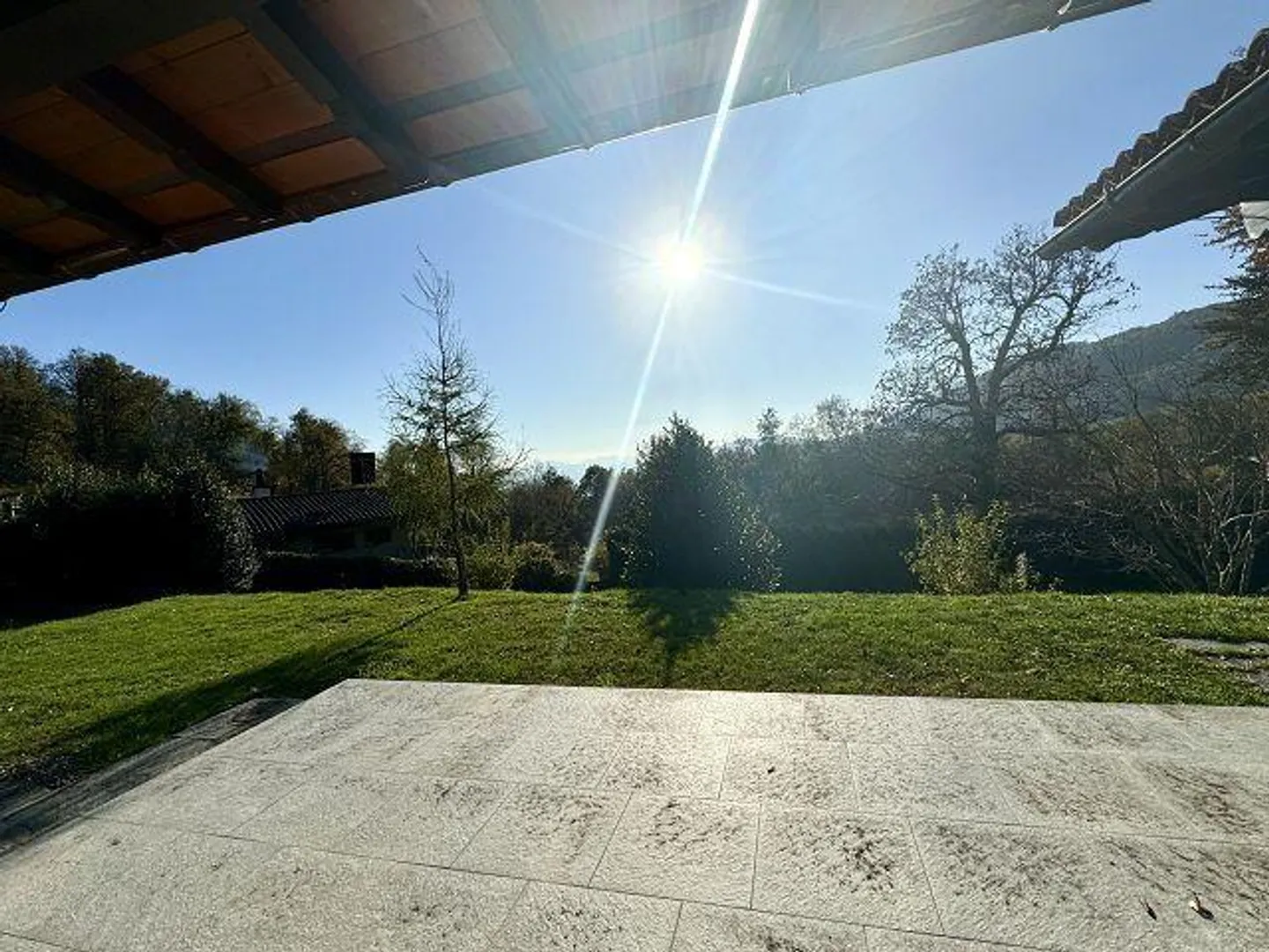 Villa 3 1/2 pièces avec beaucoup de terrain dans un endroit très calme et ensoleillé... - Photo 23 sur 25