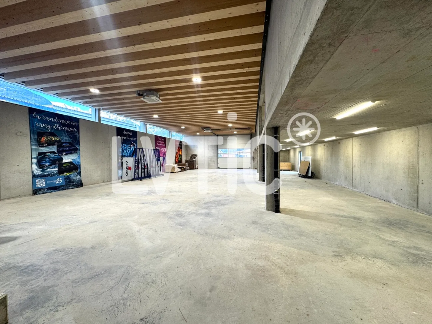 Atelier, Lager, Showroom von 600 m2 zur Miete in Martigny - Foto 3 von 13