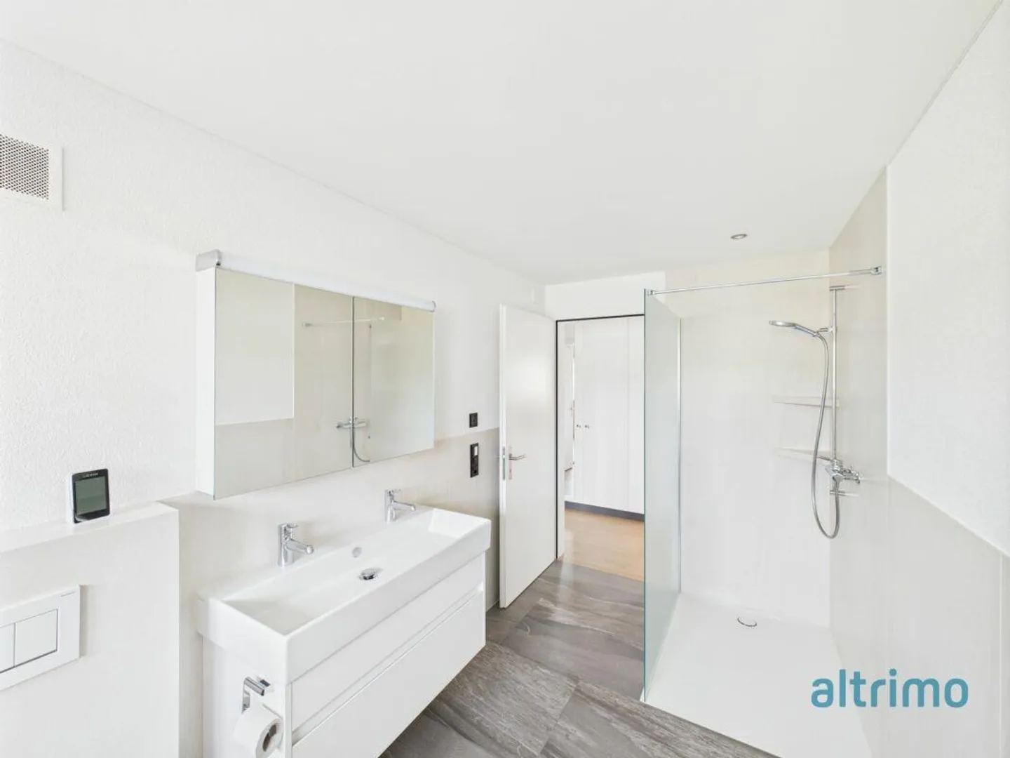 Grosszügige 3.5-Zimmer Parterrewohnung in Zentrumsnähe zu vermieten! - Foto 8 von 14