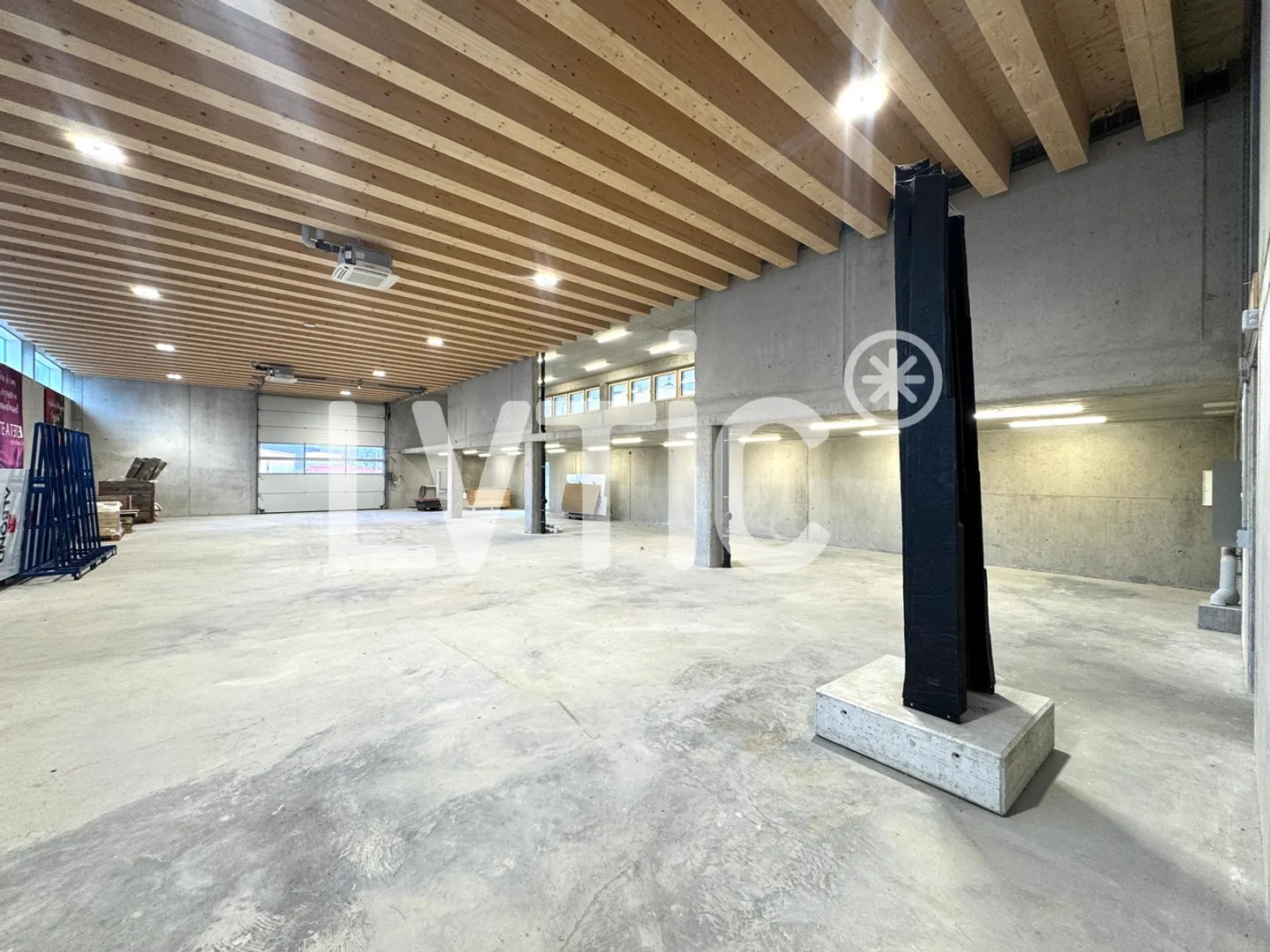 Atelier, Lager, Showroom von 600 m2 zur Miete in Martigny - Foto 8 von 13