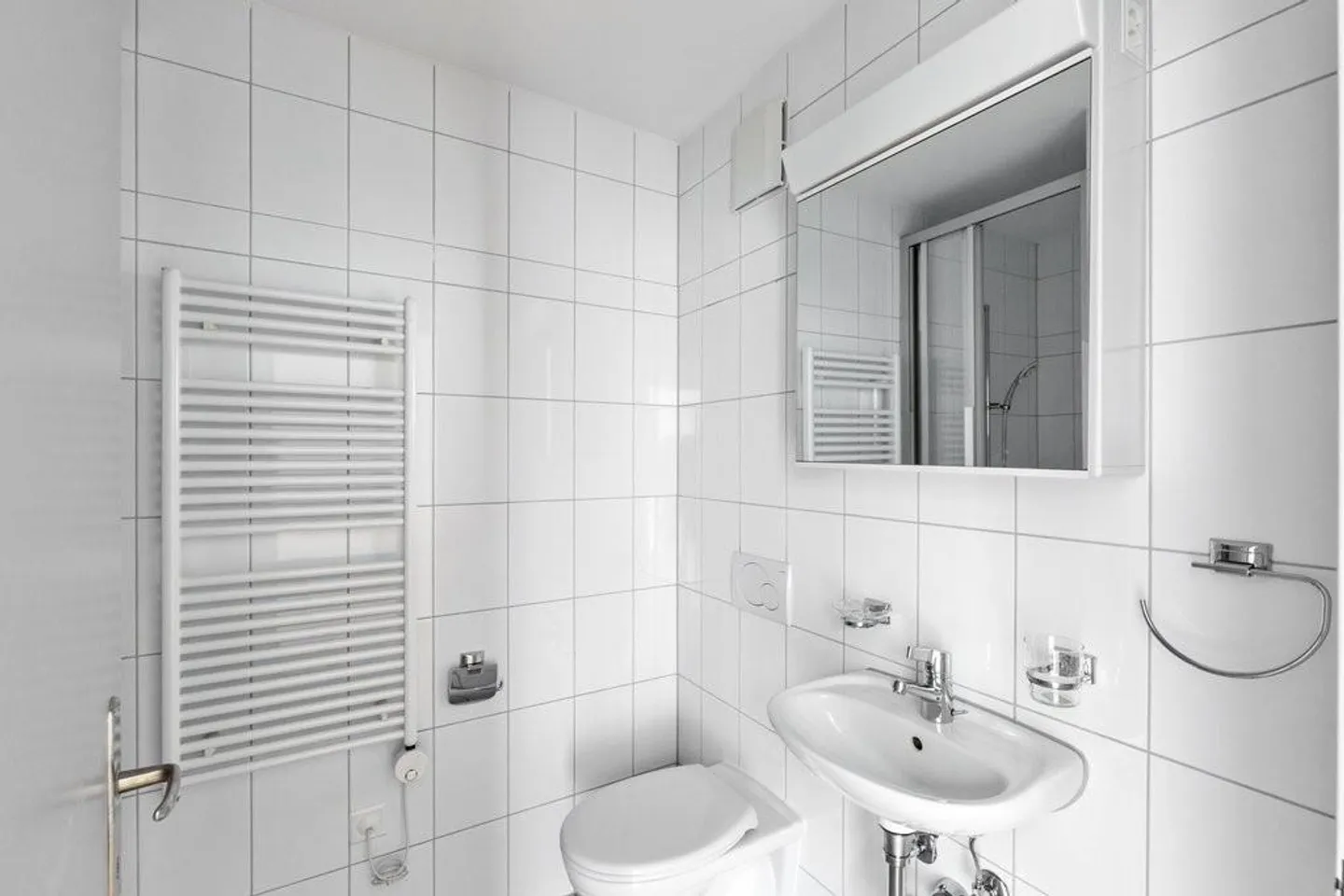 AFFITTARE SENZA DEPOSITO - Abitazione adatta alle famiglie in una posizione soleggiata - Foto 3 di 7