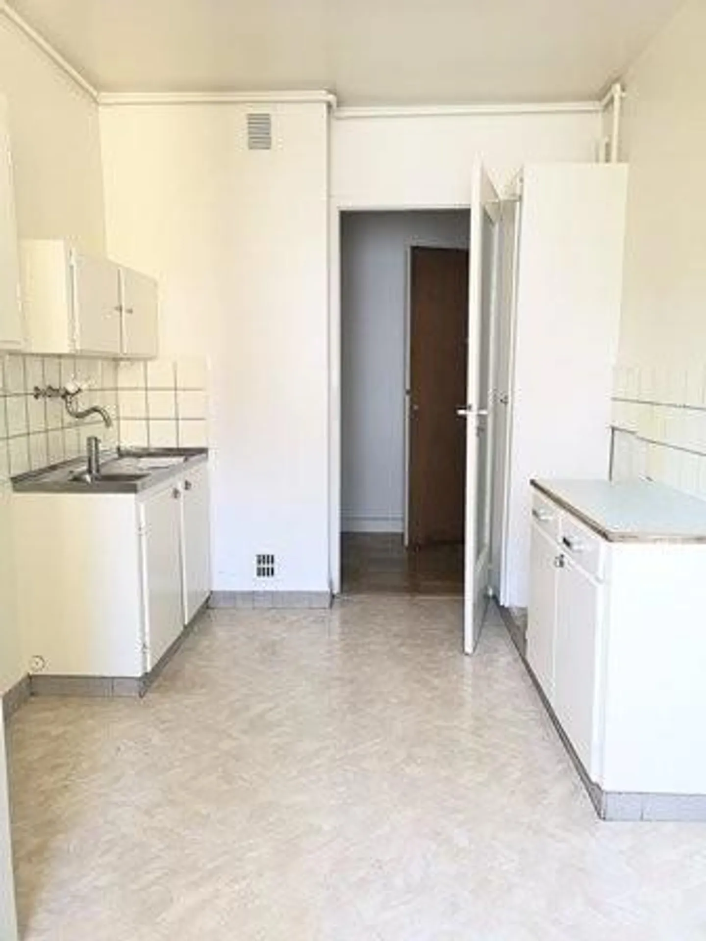 Nice accommodation close to all amenities - Photo 2 of 7