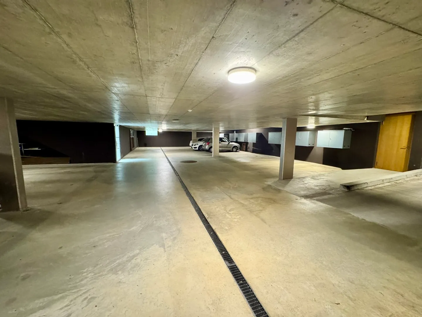 Einstellhallenparkplätze ab sofort verfügbar - Foto 1 von 1