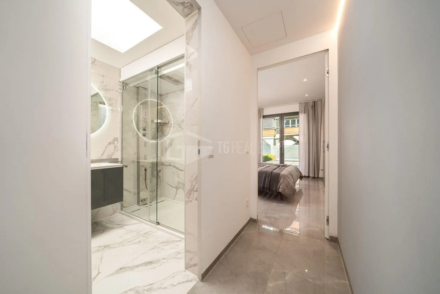 APPARTEMENT DANS LE PARADIS MEUBLÉ - Photo 11 sur 17