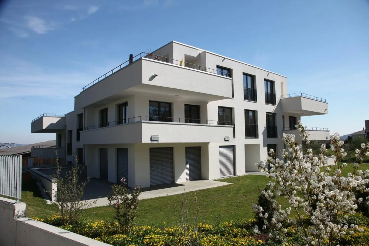 Moderno appartamento di 3,5 stanze con terrazza. - Foto 1 di 8