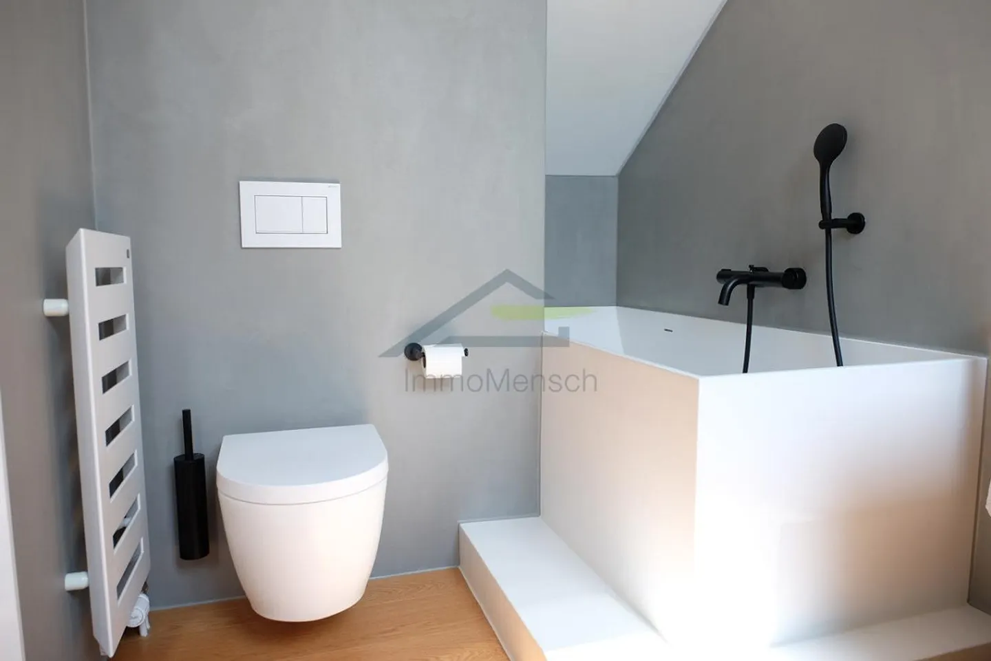 Renovated modern stylish maisonette apartment in the heart of St. Johann - Photo 10 of 12