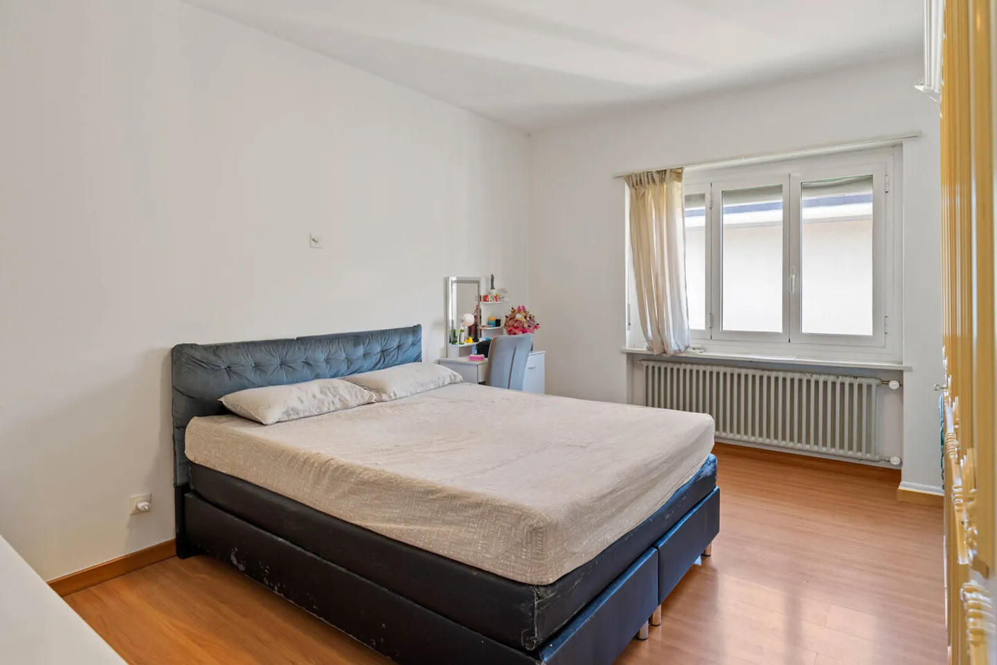 Immeuble collectif avec 12 appartements - Photo 3 sur 7