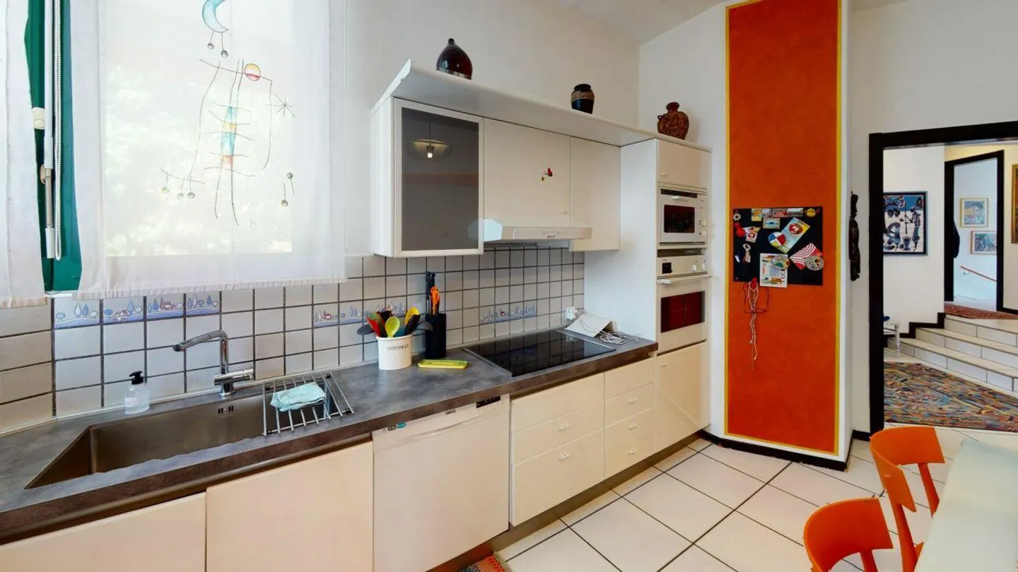 Lodrino - 7.5 room villa with pool - Photo 4 of 13