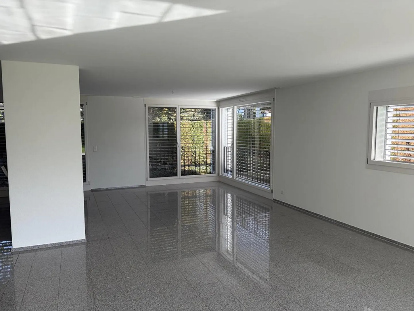 Appartamento giardino 5,5 stanze a Unterägeri - Foto 3 di 17