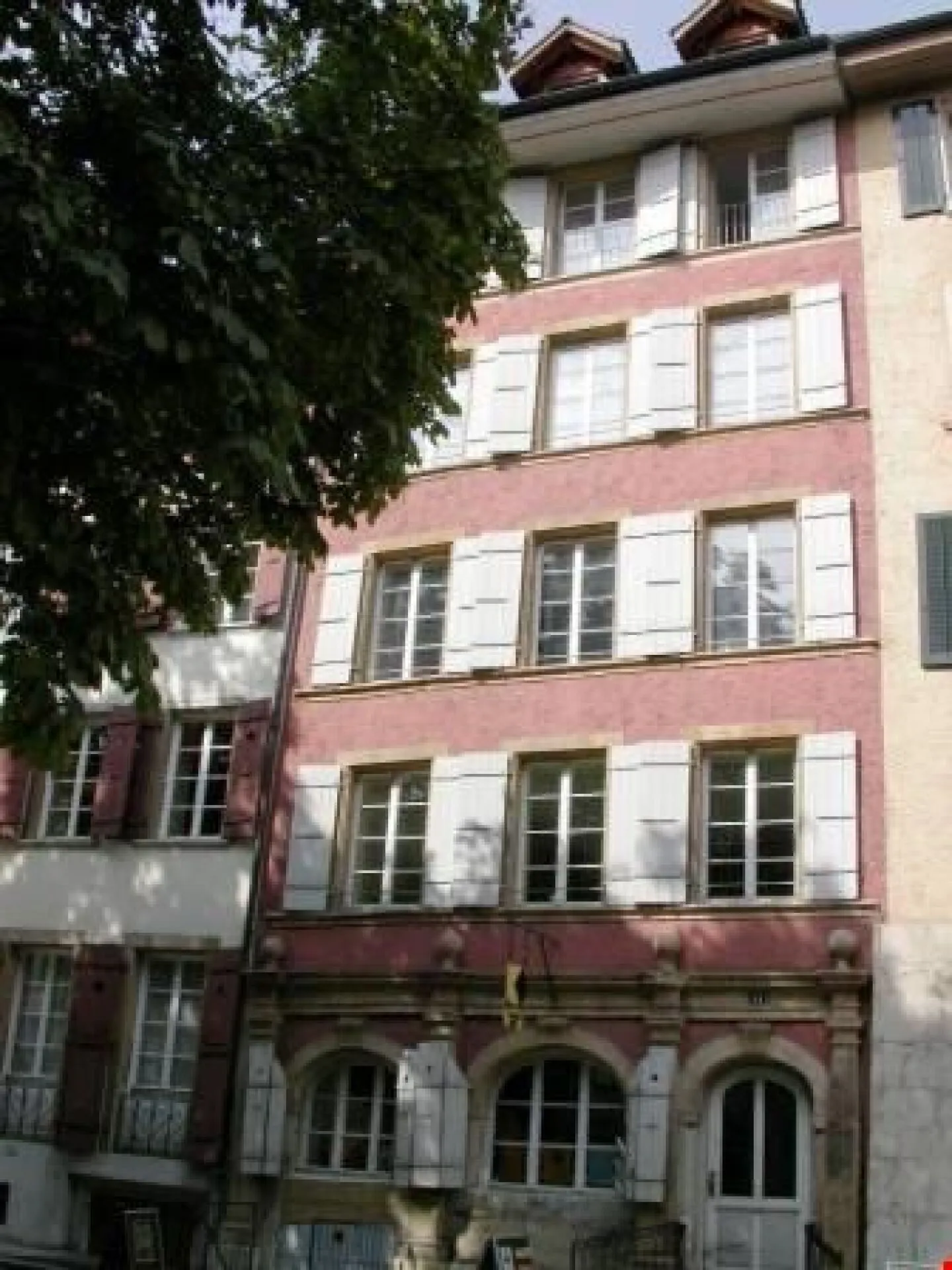 Gioielli nel centro storico di Bienne - Foto 2 di 9