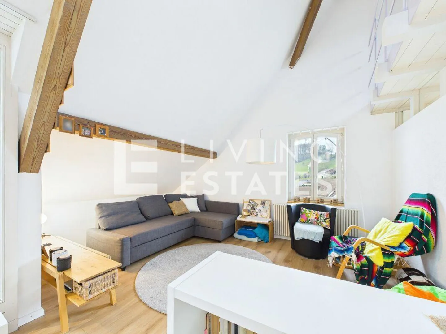 WOHNEN AUF ZWEI ETAGEN - LICHT, CHARME & WEITBLICK - Foto 4 von 14