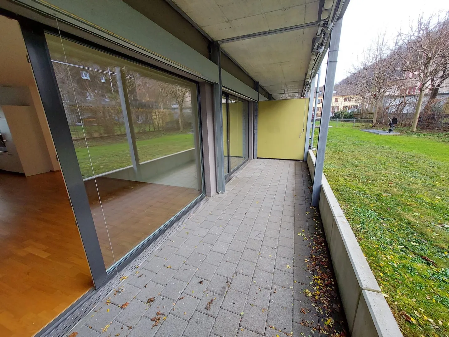 Moderno appartamento Minergie di 2,5 stanze con balcone di 16 m2 e opzione per stazione di ricarica elettrica - Foto 8 di 8