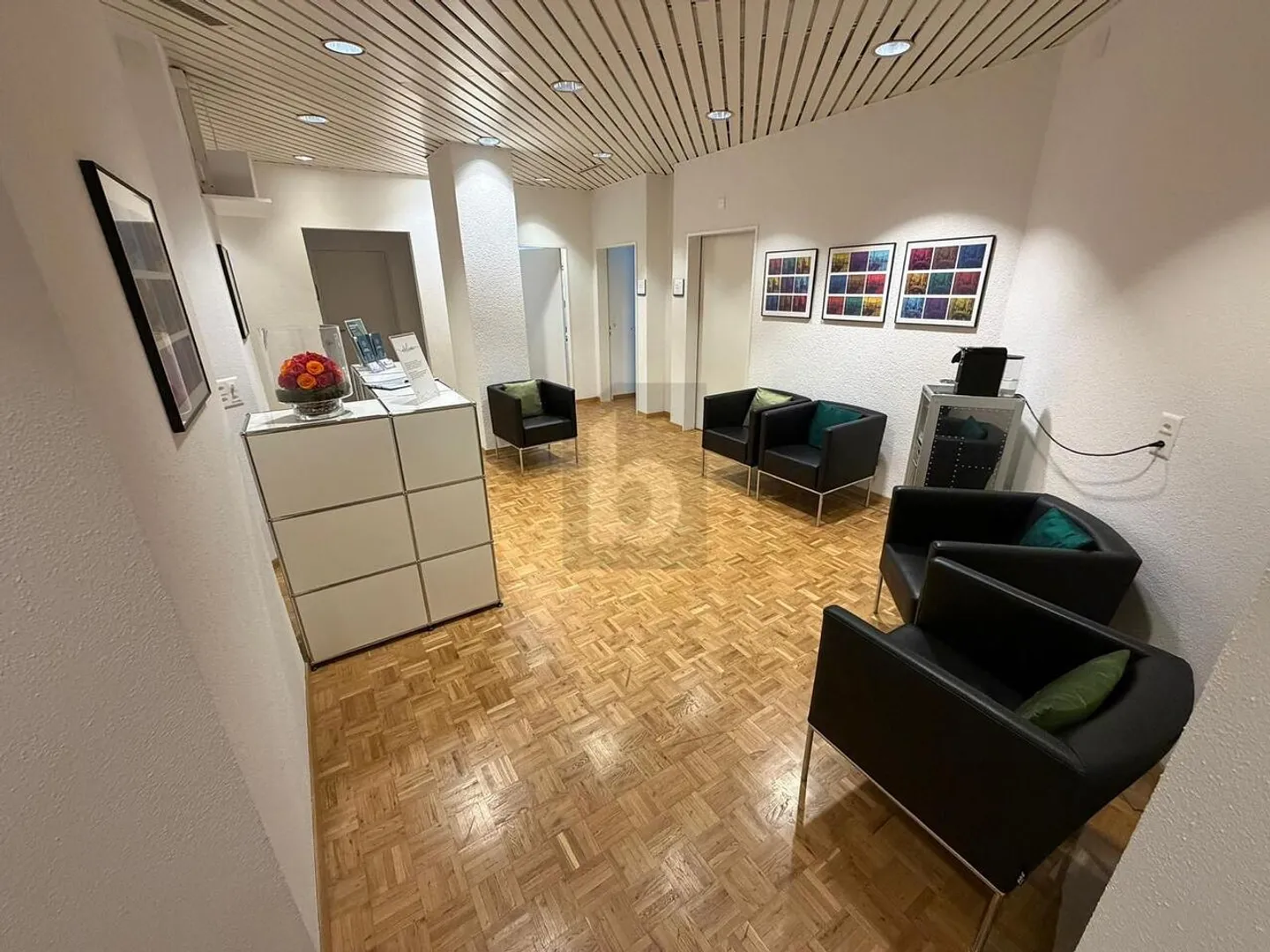 Furnished Practice Room in Central Location - Photo 3 of 5