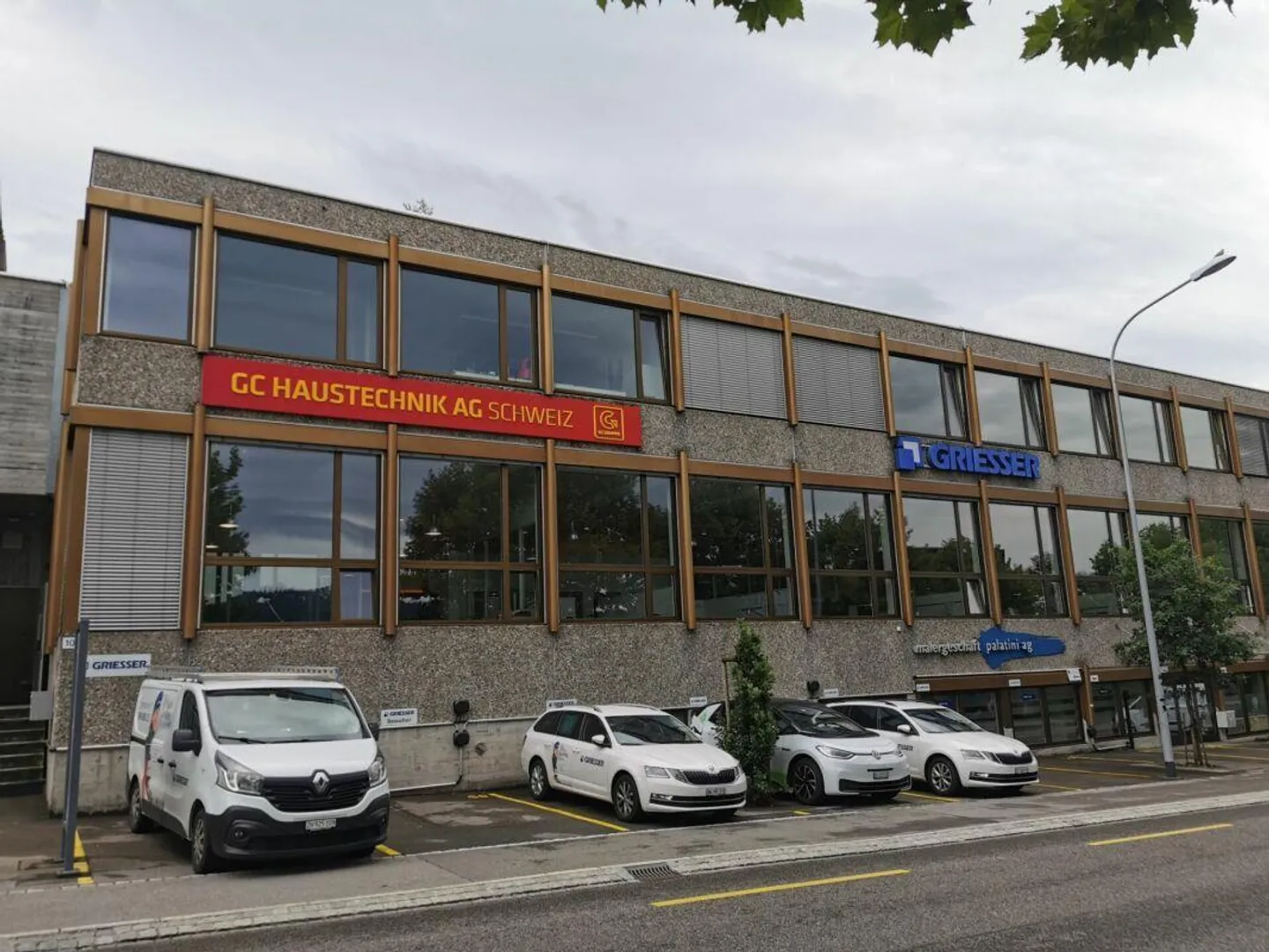 Spazio ufficio con reception e cucina condivise - Foto 6 di 6