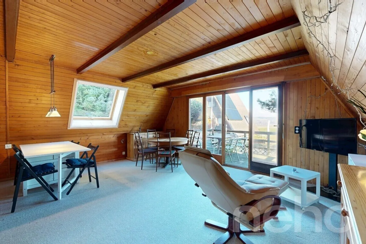 Charming holiday cottage on a 300 m² plot in Pailly - Photo 3 of 12