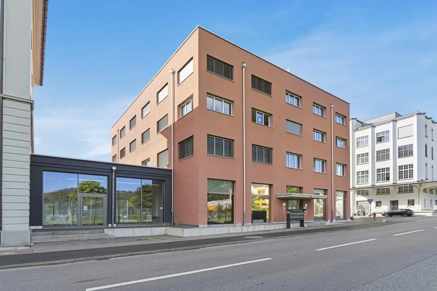 Grosszügige Wohnung für Singles - Foto 1 von 3