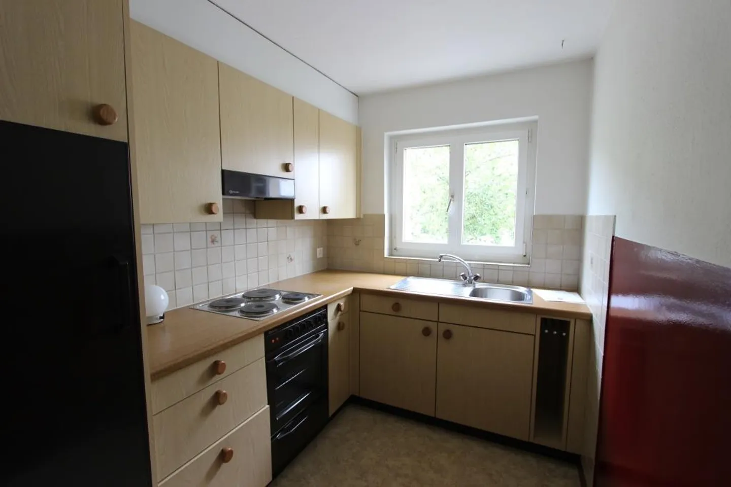 Cozy Old Building Apartment - Photo 3 of 5