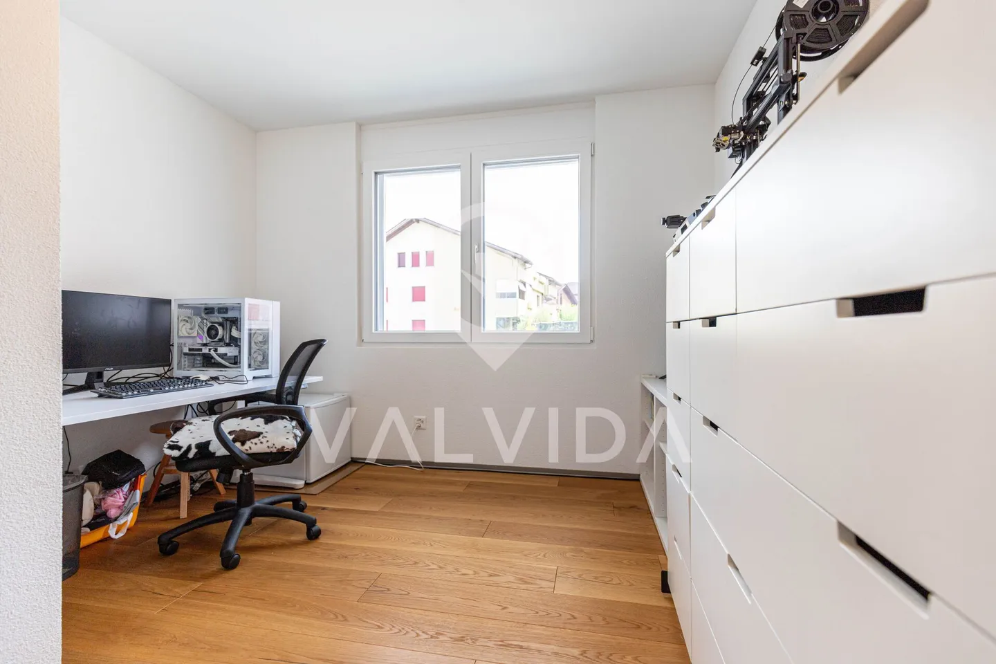 Moderno appartamento di 5,5 stanze con grande terrazza a Susten - Foto 17 di 21