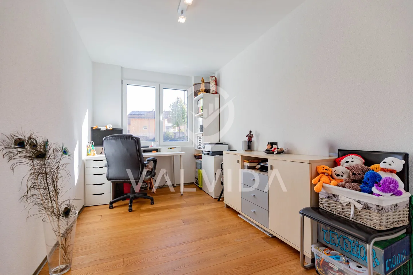 Moderno appartamento di 5,5 stanze con grande terrazza a Susten - Foto 18 di 21