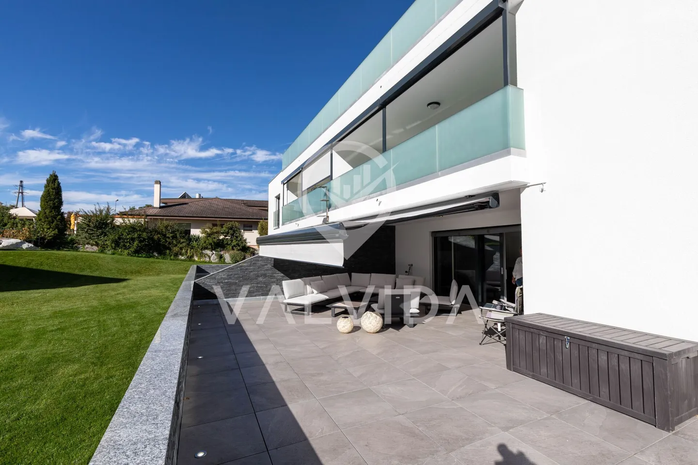 Moderno appartamento di 5,5 stanze con grande terrazza a Susten - Foto 19 di 21